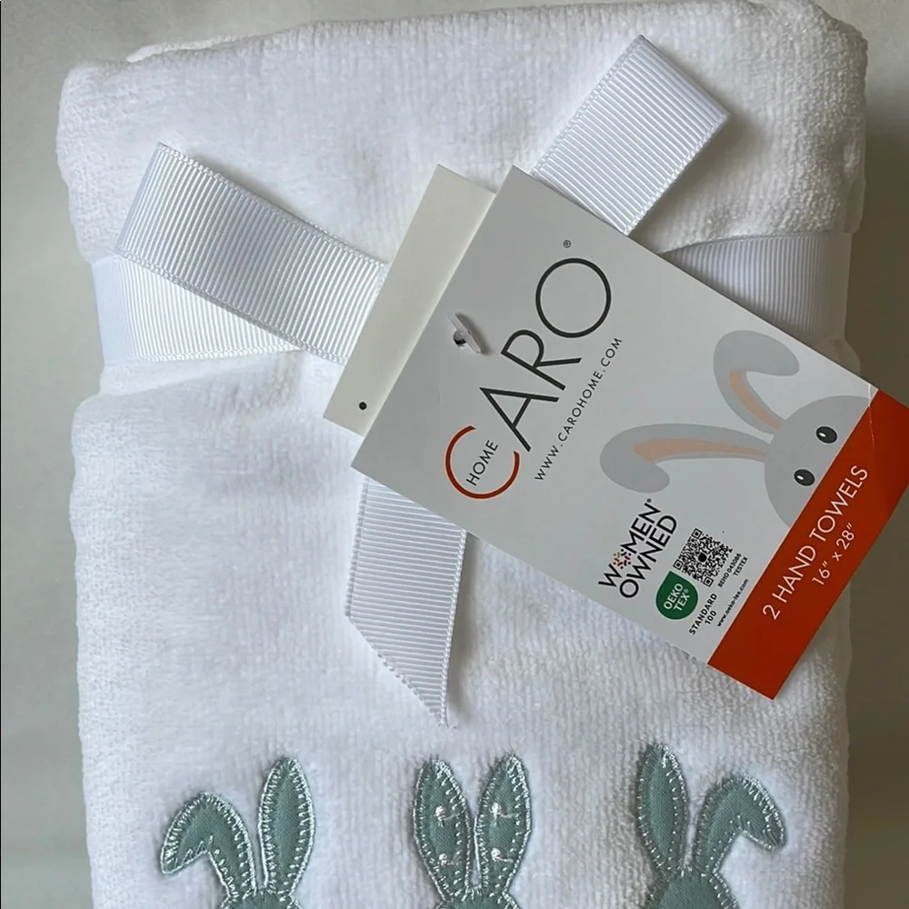 CARO Home, 100% Cotton White and Blue/Green Bunny Back Hand Towels, Set of 2